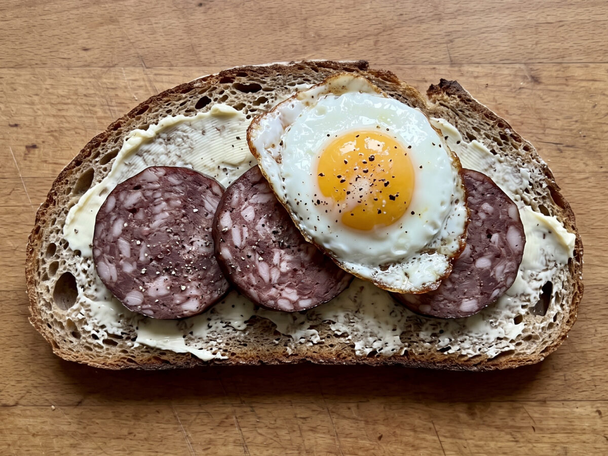 Ahle Wurst, Bauernbrot und Spiegelei: Hessischer Frühstücksgenuss