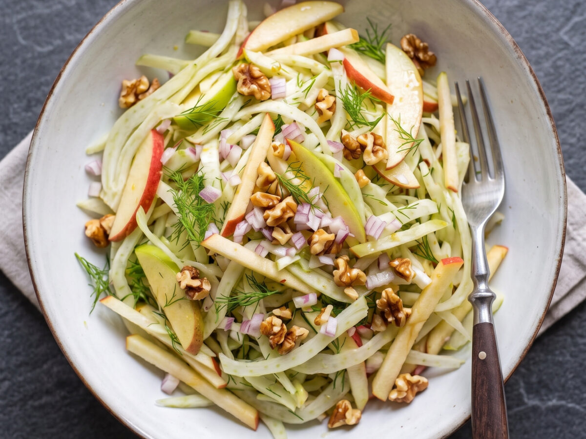 Frischer Rohkostsalat | Apfel-Fenchel-Salat | Knackiger Fenchel, säuerlicher Apfel und ein feines Senfdressing