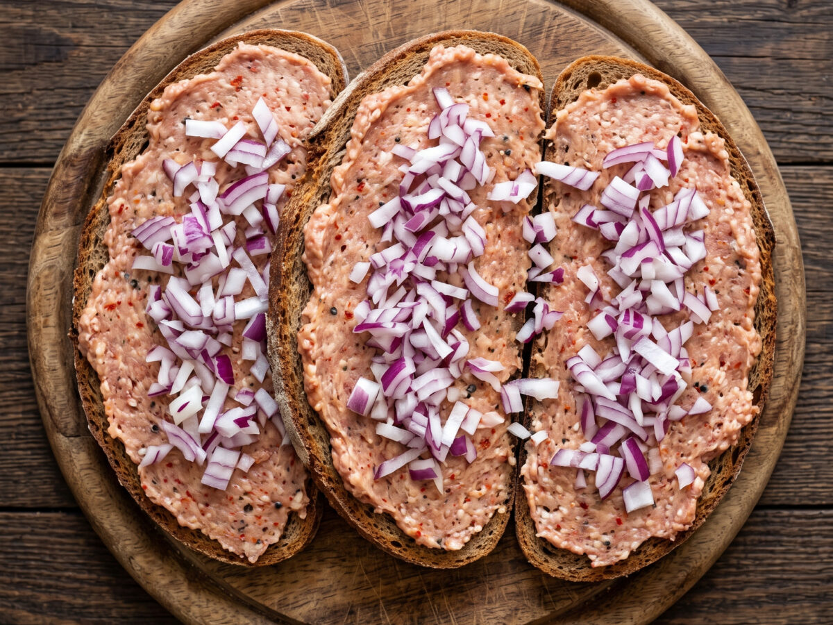 Herzhafter Brotzeitklassiker aus Franken
