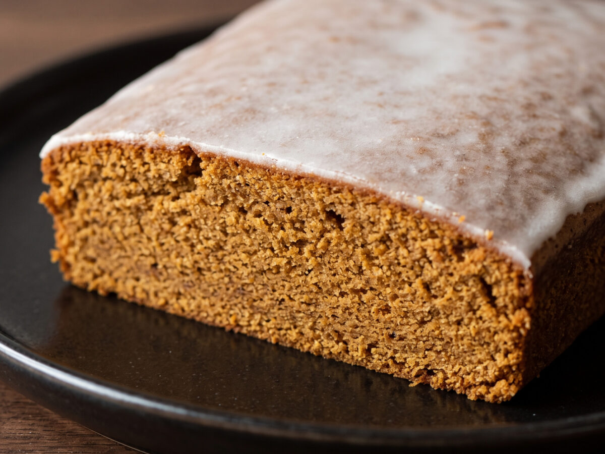 Ein würziger Kuchen mit viel Honig