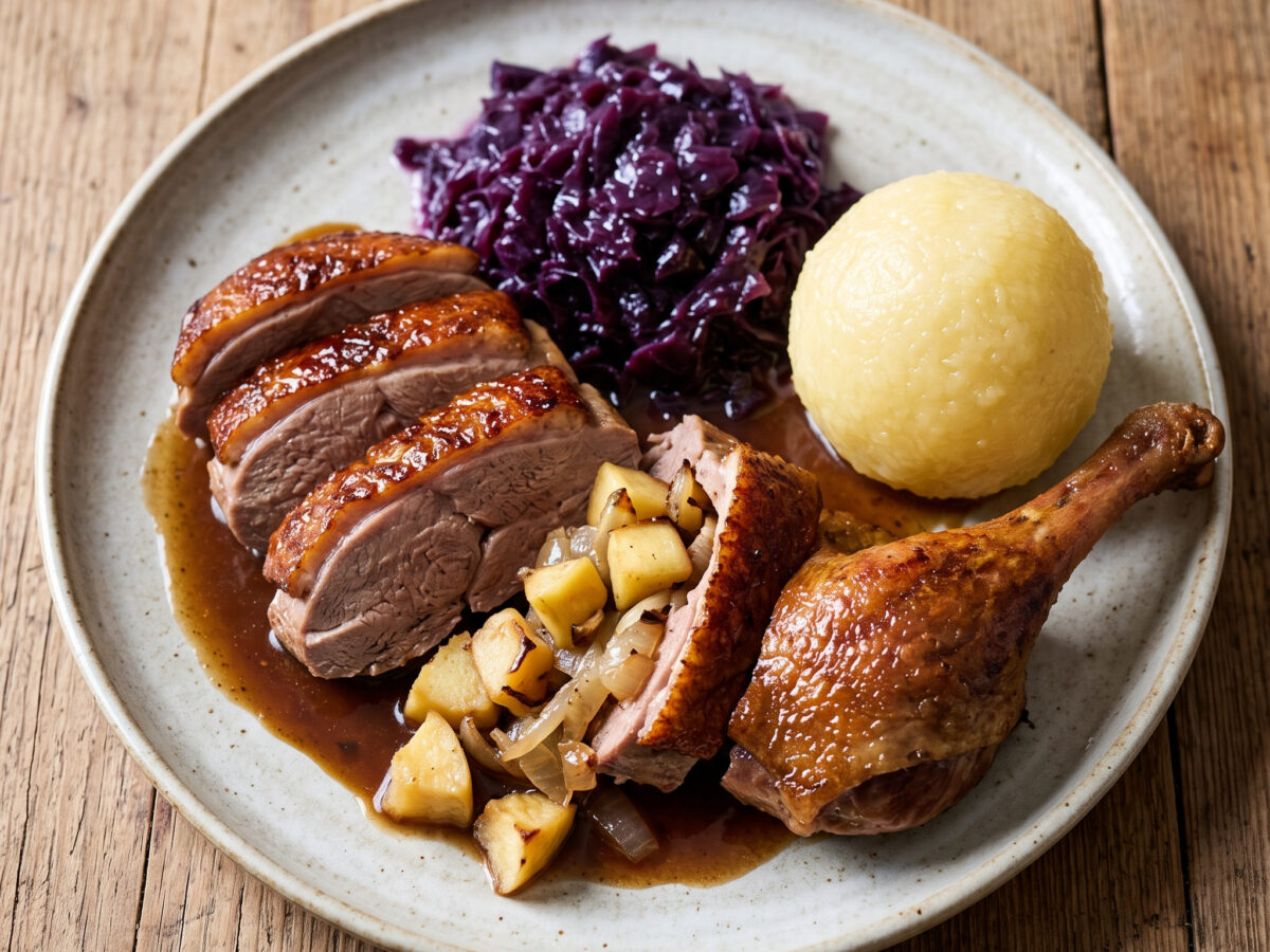 Entenbraten mit Apfel-Zwiebel-Füllung