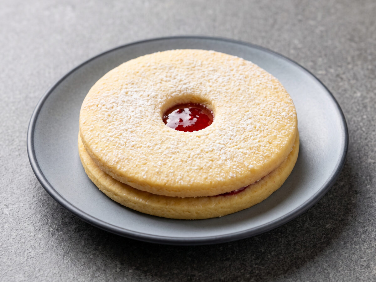 Hildabrötchen mit Johannisbeergelee