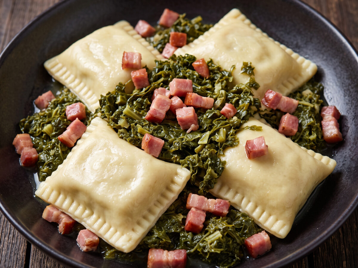 Maultaschen mit Grünkohl und Katenschinken