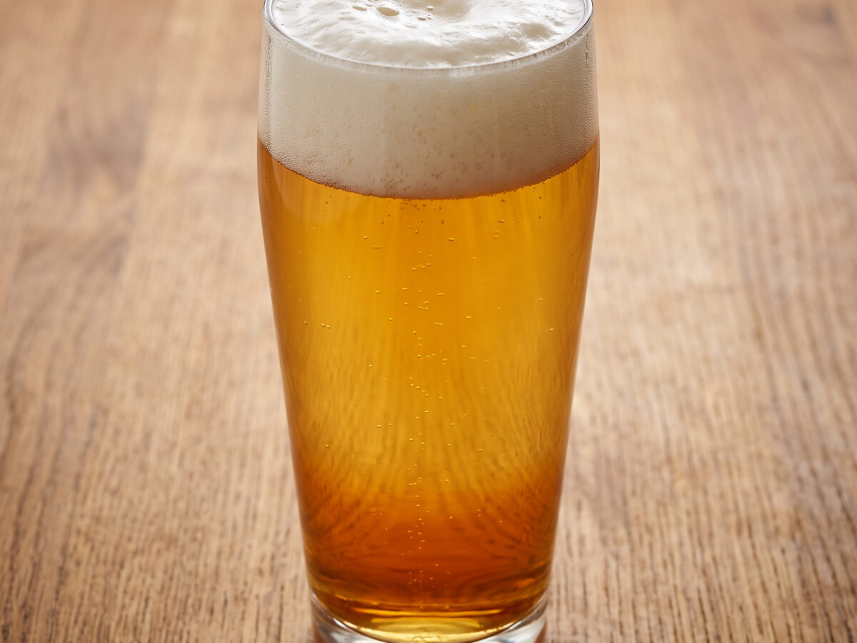 Kühl, herb, mit Orangenbitter